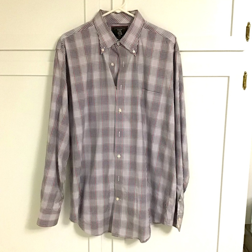 Maker & Company MMX men’s button down shirt. Size XXL. Great Condition